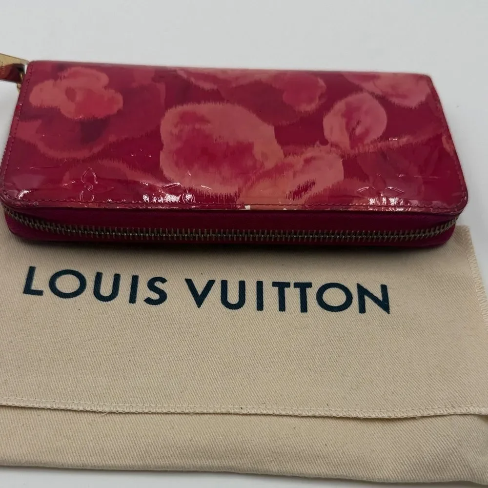Louis Vuitton Vernis Zippy Wallet Red Patent Leather Monogram